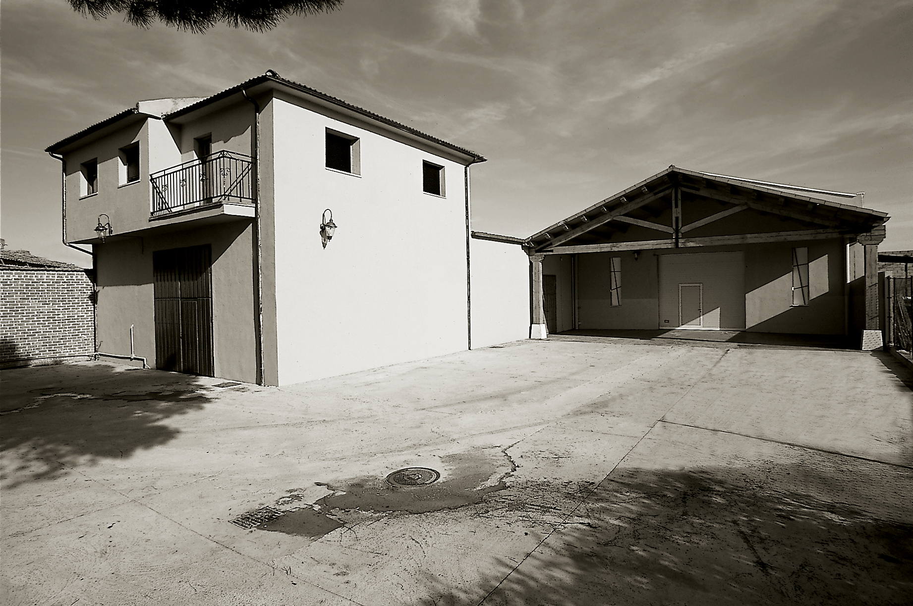 Explora las Bodegas Tionio y descubre sus secretos vinícolas